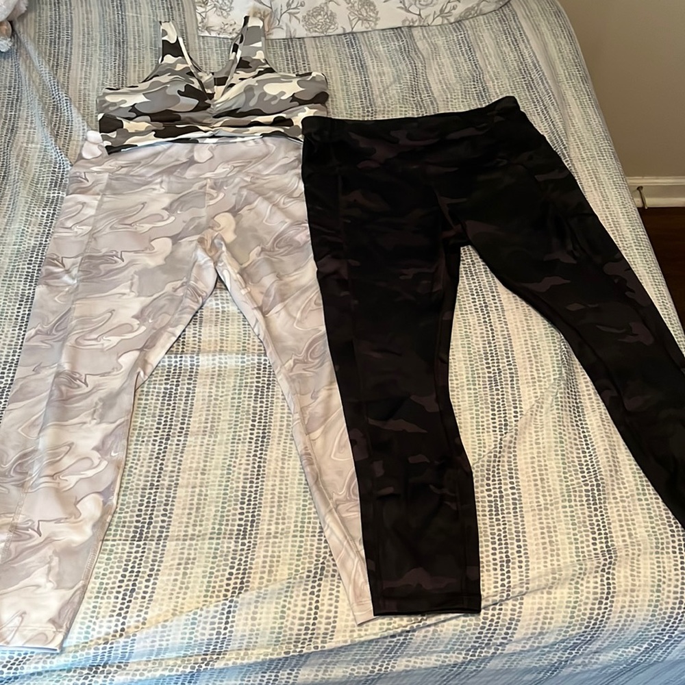 BUNDLE OF THREE: GYM CLOTHING